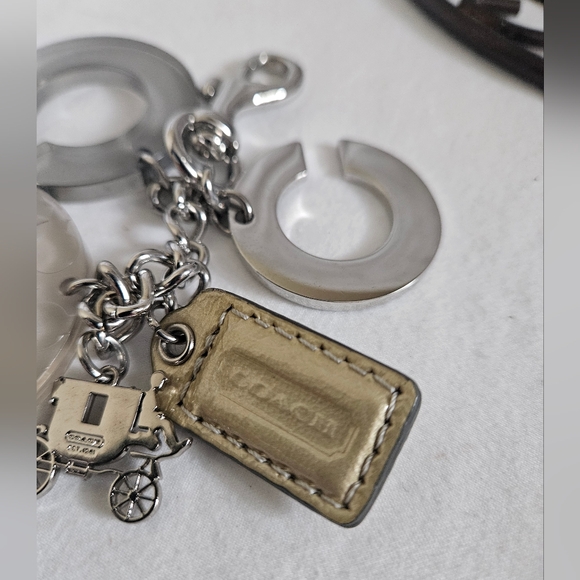 Coach Rare Horse And Carriage Large Signature C's Keychain Fob Or Bag Charm - Picture 2 of 5